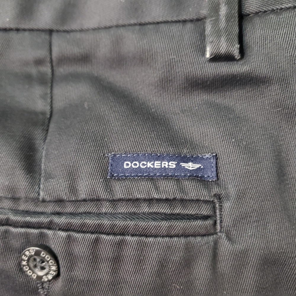 Dockers Mens D3 Classic Fit Pleated Chinos Navy Blue Cotton Pants W32 L34 - Picture 7 of 7